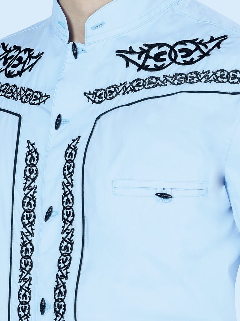 Camisa Vaquera de Hombre El Señor de los Cielos Manga Larga Bordada Charro en 65% Poliéster 35% Algodón Color Azul/Negro 40785