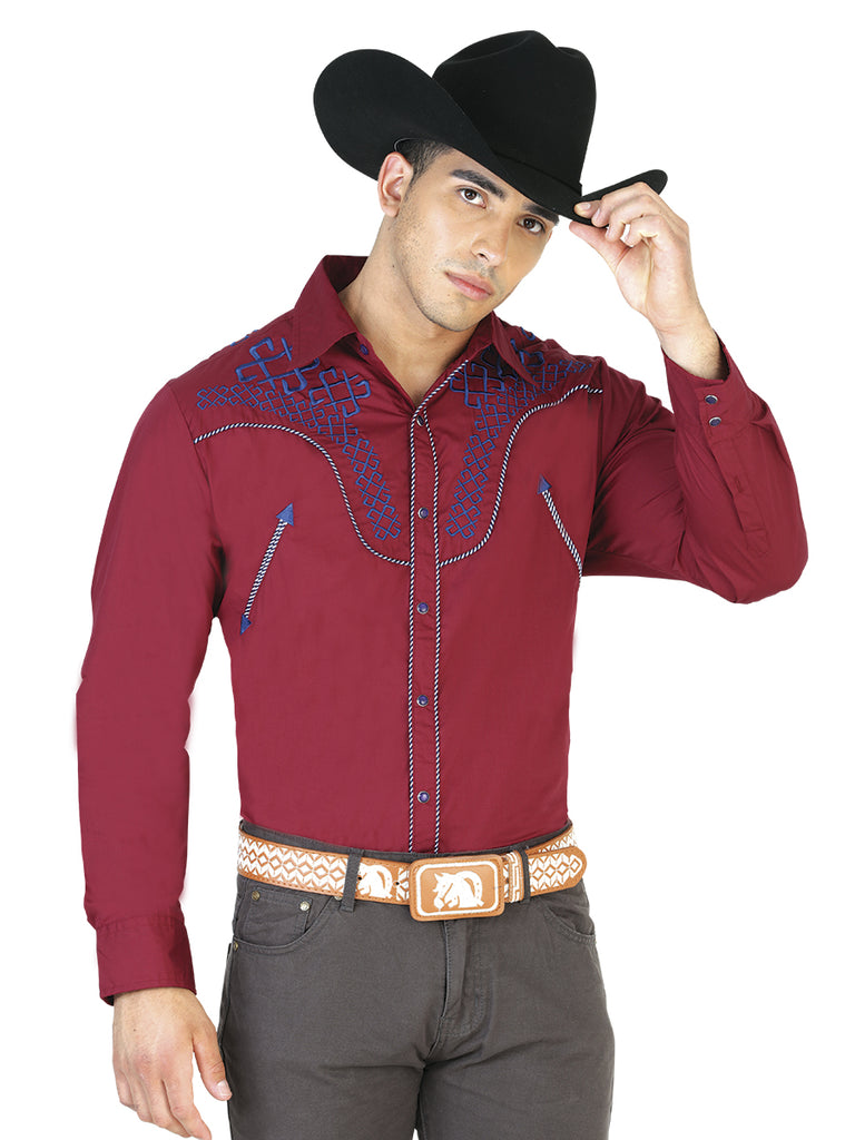 Camisa Vaquera de Hombre El General Bordada/o 2019-81 Bordada en 55% Algodón 45% Poliéster Color Vino 42475