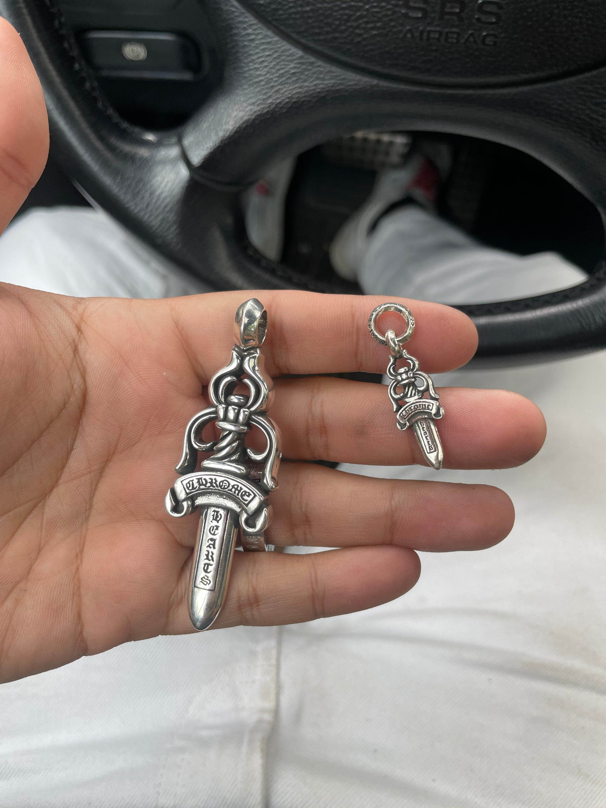 Daga Chrome Hearts