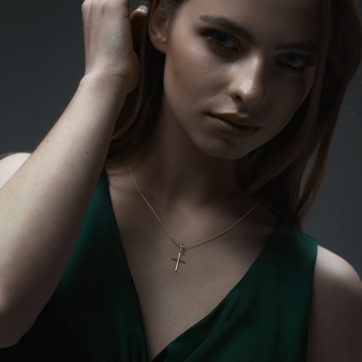 Dije Cruz de Oro 10 y 14 Quilates para Collar - Joyería Católica Ideal para Mujer, Hombre, Niña y Niño