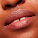 MAC Powder Kiss Velvet Blur slim stick lipstick 2gr tono 892 OVER THE TAUPE