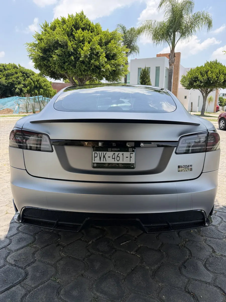 Tesla S Plaid