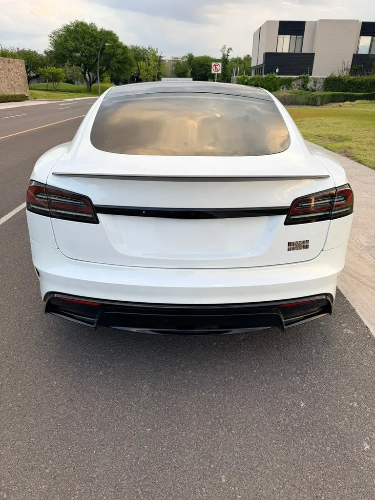 Tesla Model S Plaid 2026