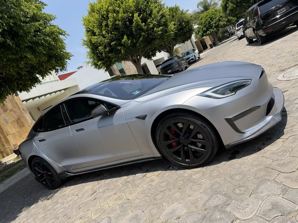 Tesla S Plaid