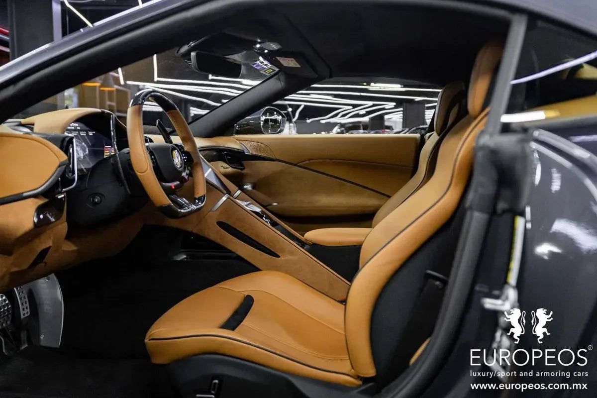 Ferrari Roma Spider 2025