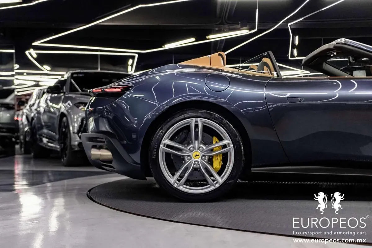 Ferrari Roma Spider 2025