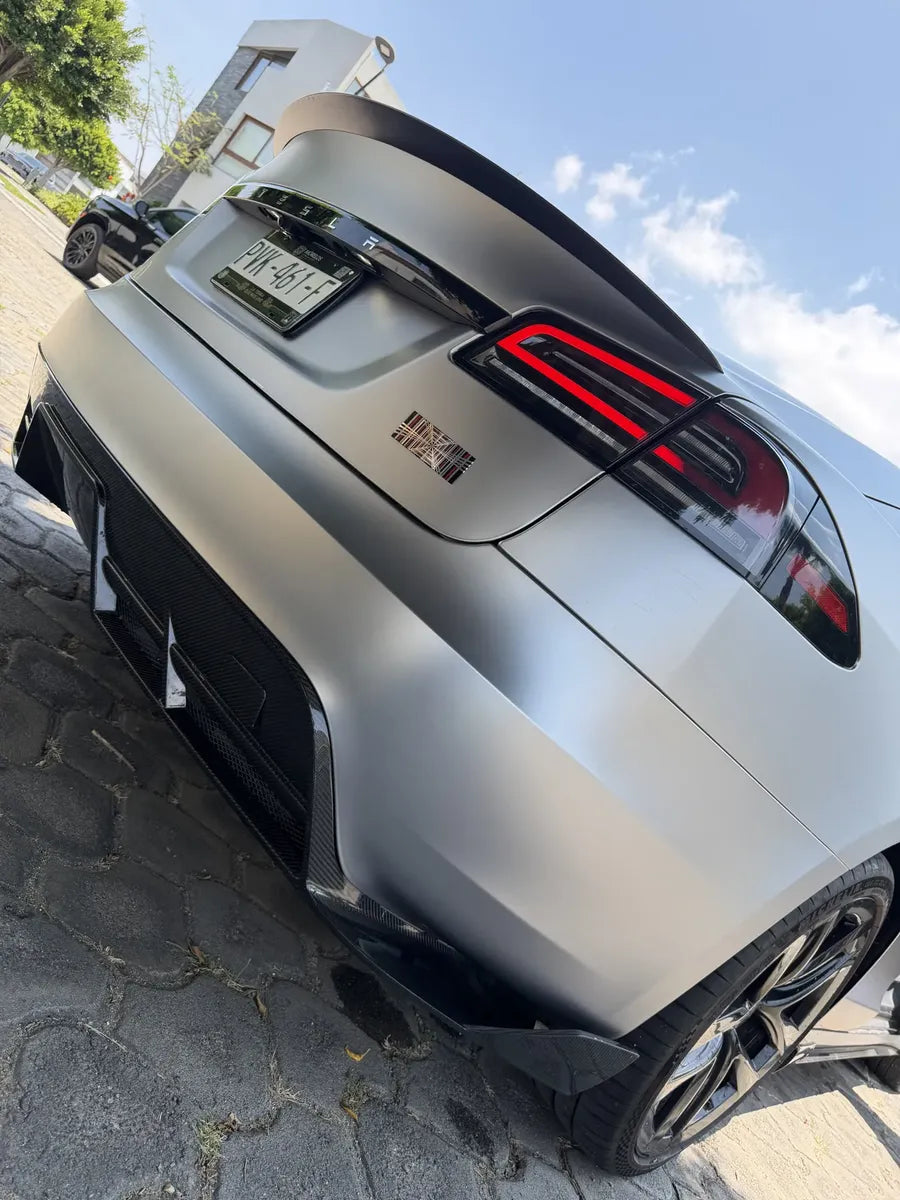 Tesla S Plaid