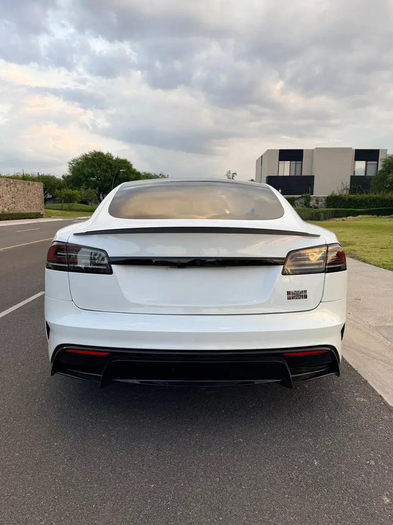 Tesla Model S Plaid 2026