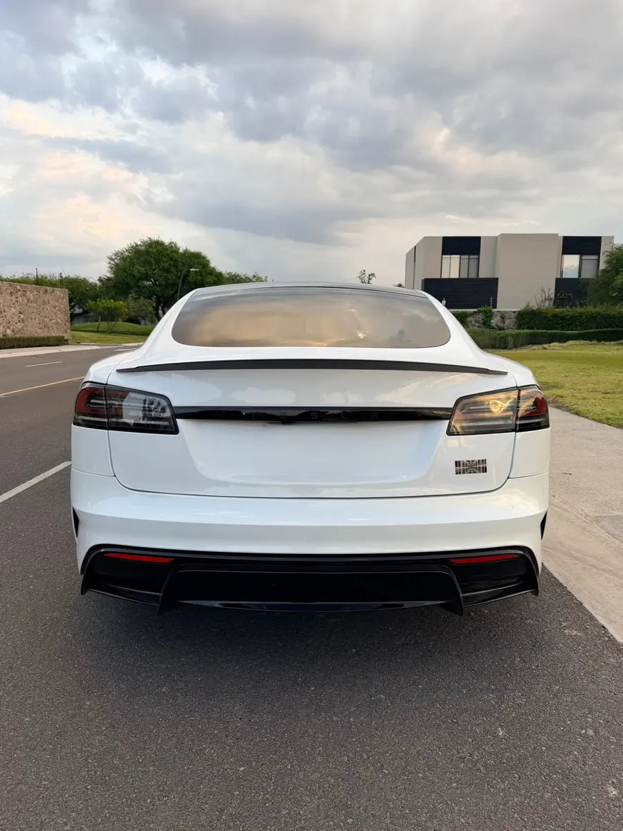 Tesla Model S Plaid 2026