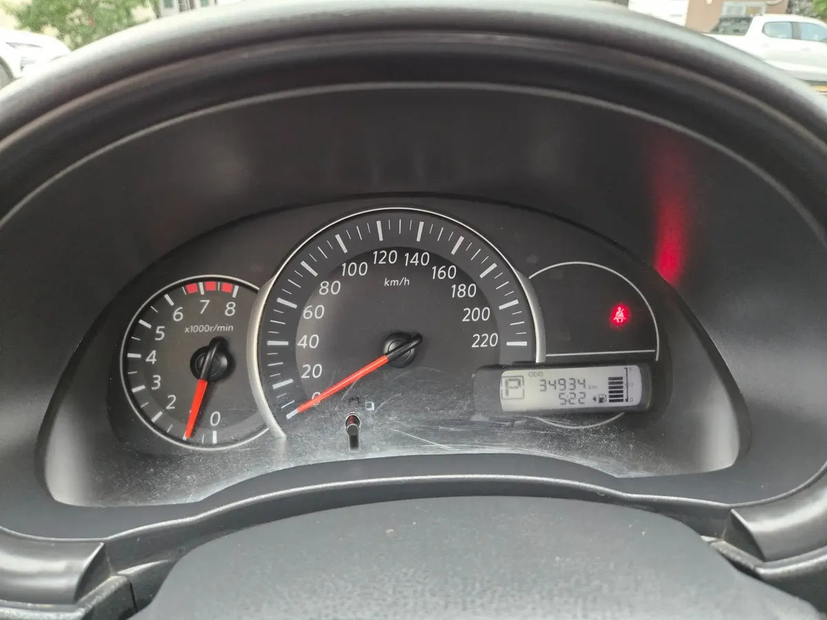 Nissan March 1.6 Sense At
