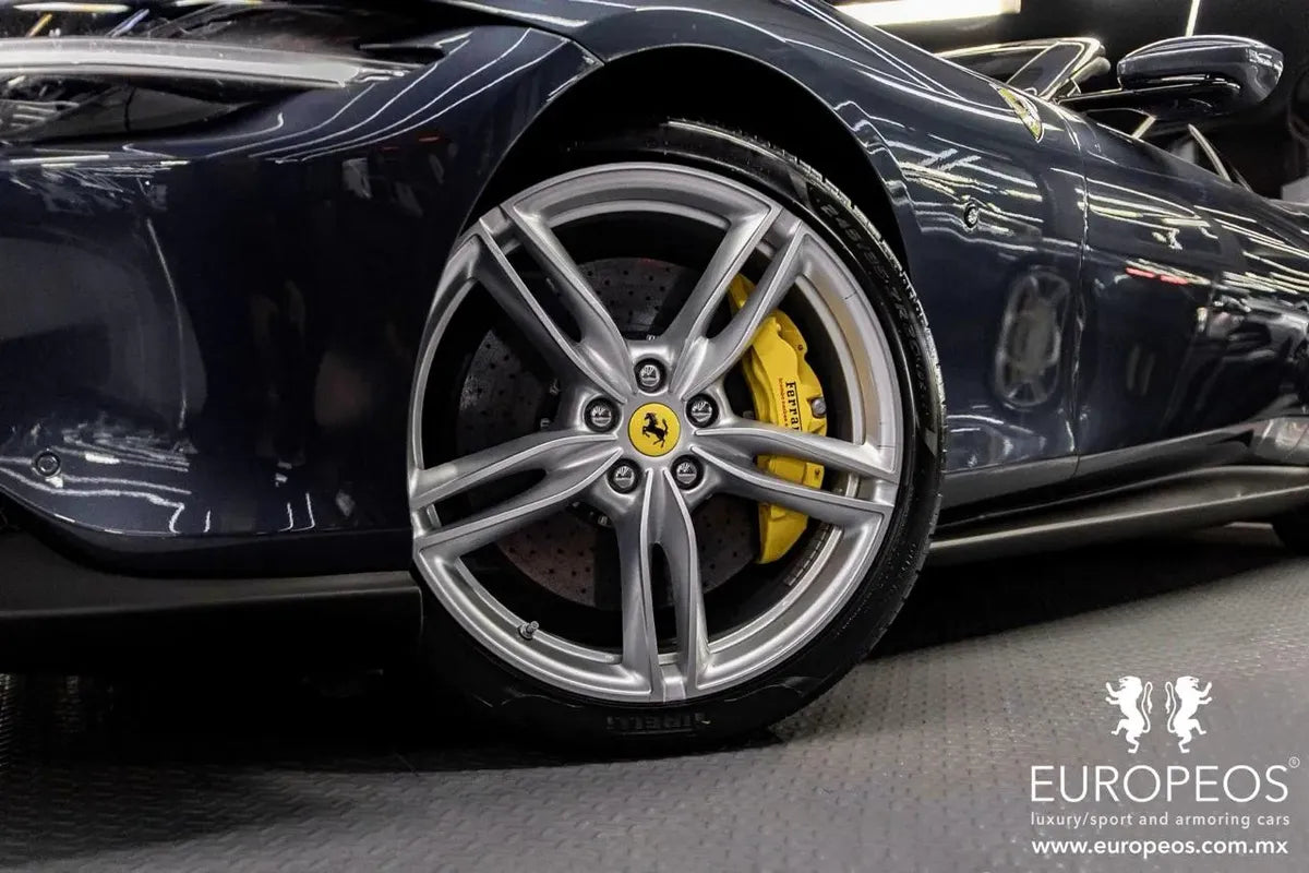Ferrari Roma Spider 2025