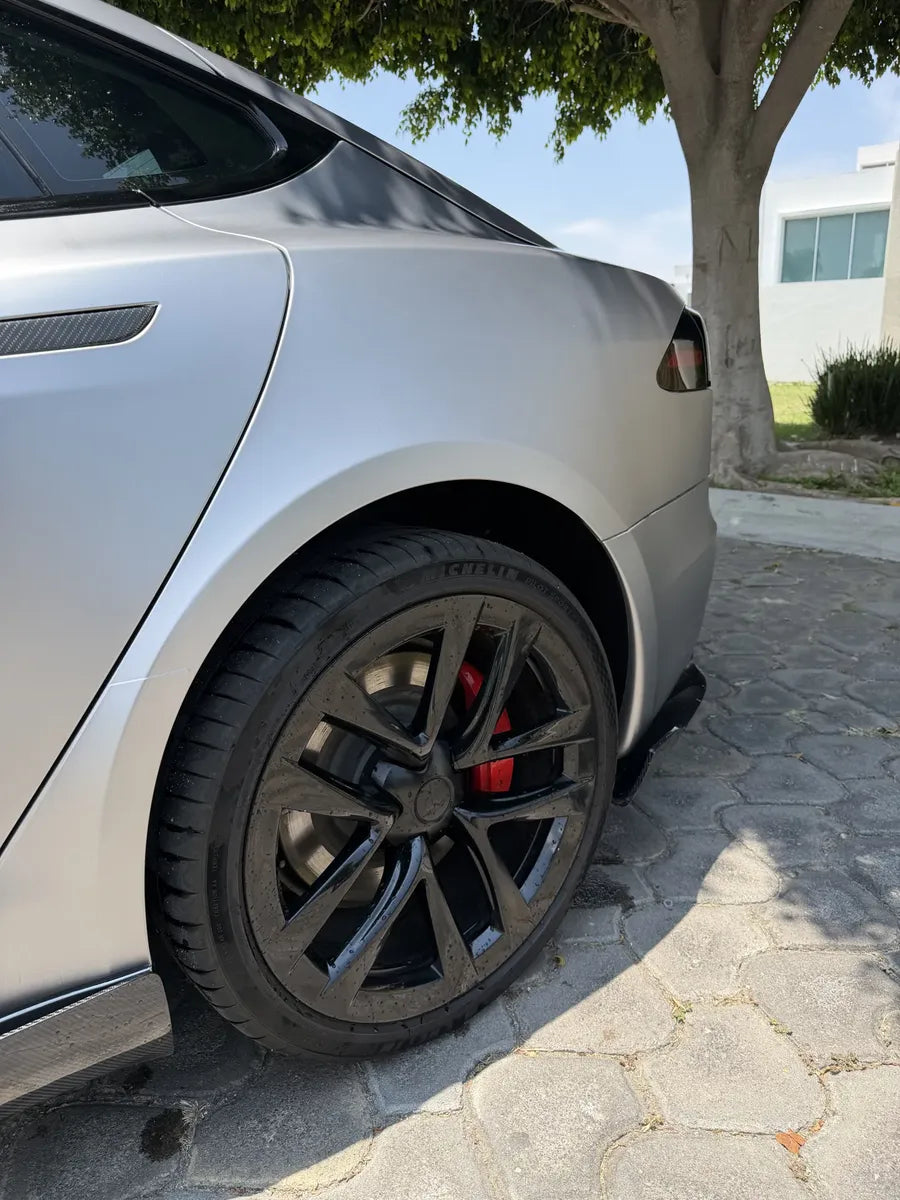 Tesla S Plaid