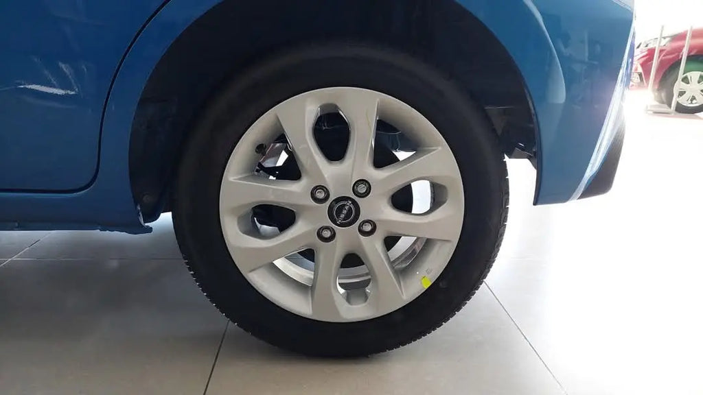 Nissan March 1.6 Advance Mt