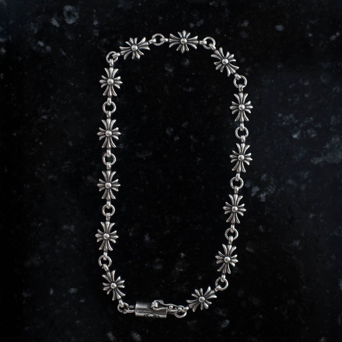 Brazalete Chrome Hearts