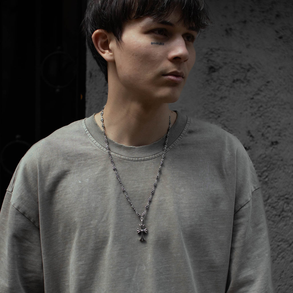 Collar con Cruz Chrome Hearts