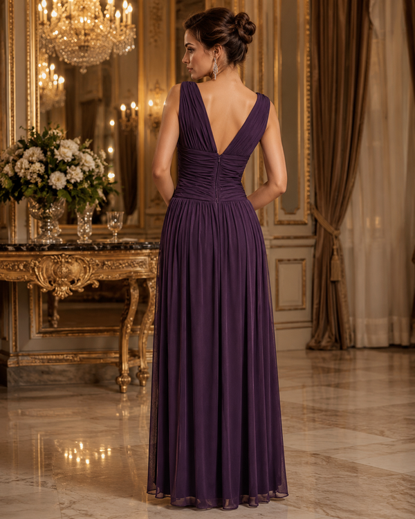 Vestido Largo Morado de Fiesta con Escote en V, Drapeado y Aplicación de Pedrería #38