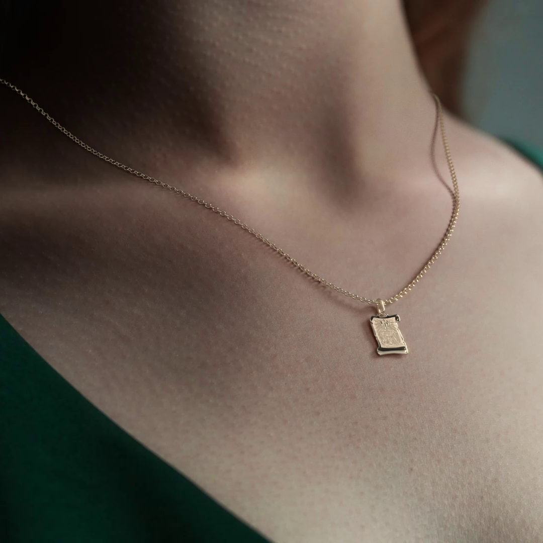 Dije de Oro 10K Medalla Religiosa Sagrado Caliz | Dije Oro Italiano 12mm | Joyería Fina