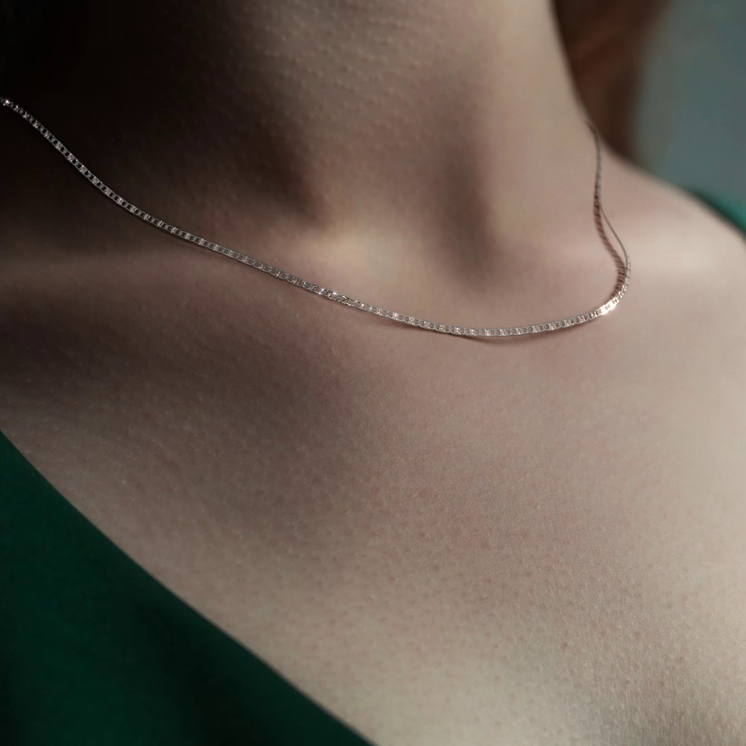 Cadena de Oro 10K Valentino 55cm | Collar de Oro Italiano 2.3mm con Broche de Argolla | Joyería Fina