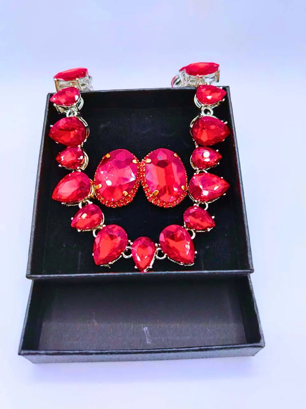 Collar y Aretes Aleación Circonita Cubica Negro,Rojo y Blanco Calenbi