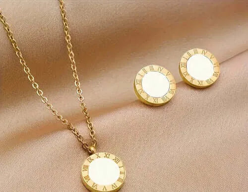 Collar y Aretes Acero Inoxidable Números Romanos Chapa Oro 10k Calenbi