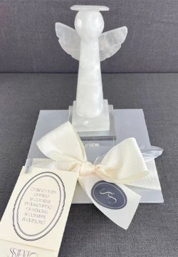 Angel de onix con base de acrílico